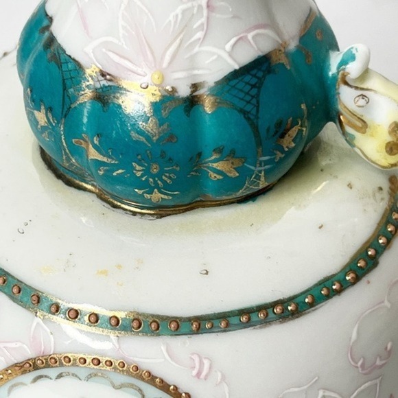 Antique Porcelain Ewer Handpainted Floral‎ Design Gold Gilding & Beading - Picture 10 of 11